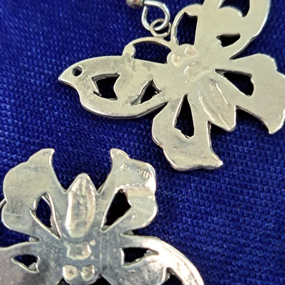 Butterfly ๐ฆ Sterling Silver Dangle Hook Style Earrings - Picture 6 of 15